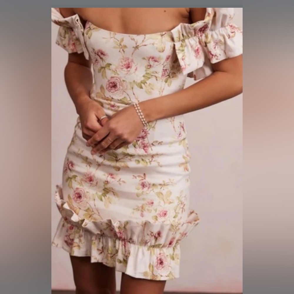 V Chapman mini dress never worn with tags